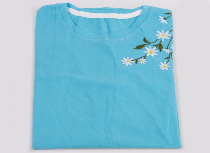 تیشرت زنانه گلدوزی طرح Spring