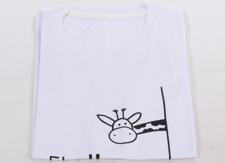 تیشرت زنانه طرح زرافه