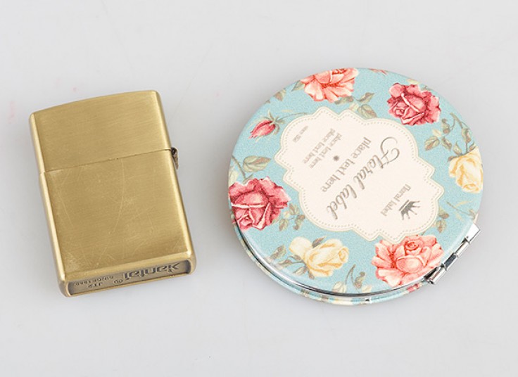 آینه جیبی زوم دار