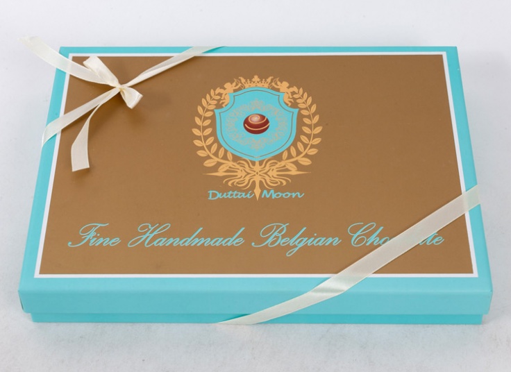 شکلات کادویی DUTTAI MOON