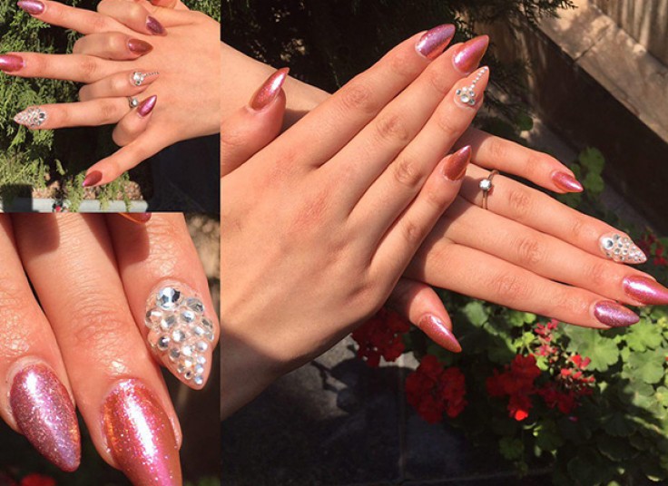 خدمات ناخن سالن چهره نگاران