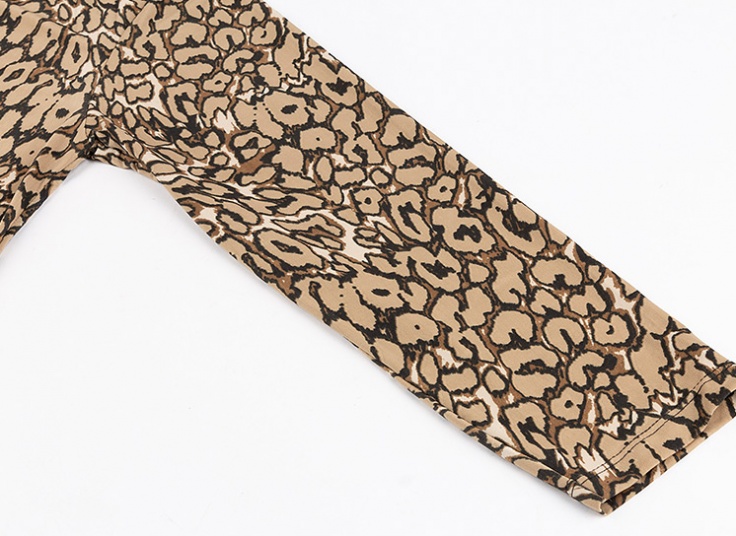 بلوز طرح پلنگی زنانه