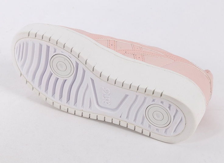 کفش ورزشی زنانه asics