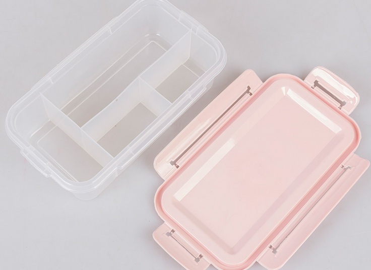 ظرف مسافرتی چهارخانه