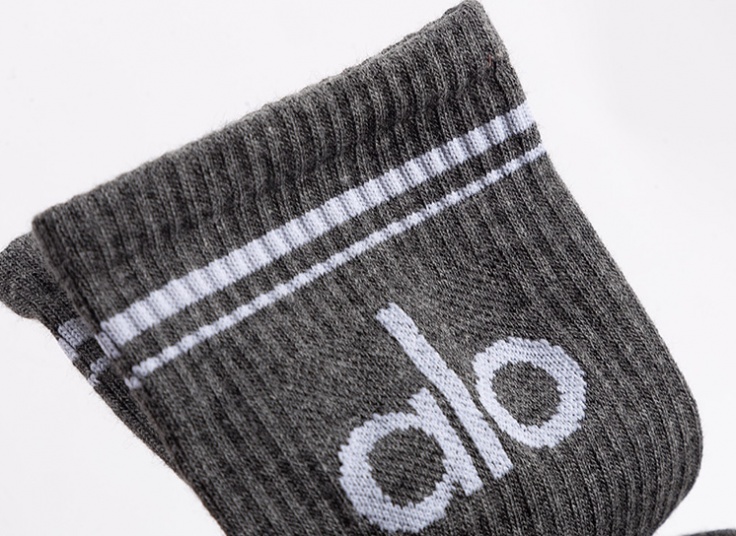 جوراب اسپرت ساق بلند طرح Alo