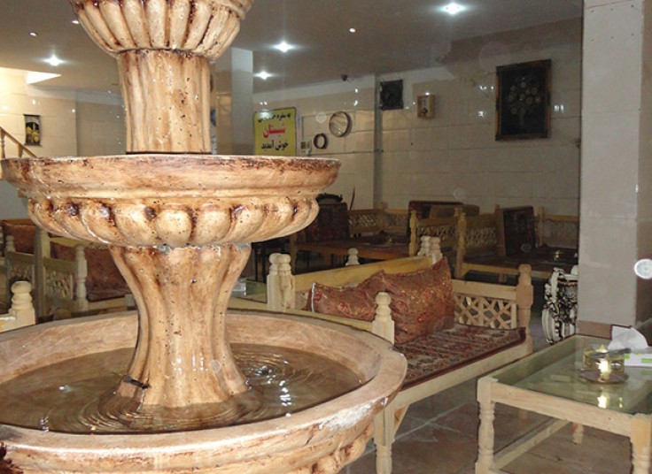 دیزی و سرویس قلیان سفره خانه شبستان