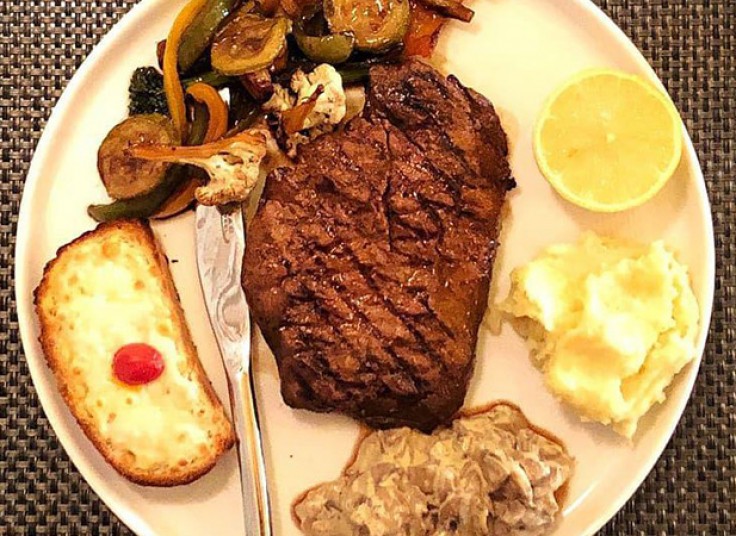 خانه استیک لیو