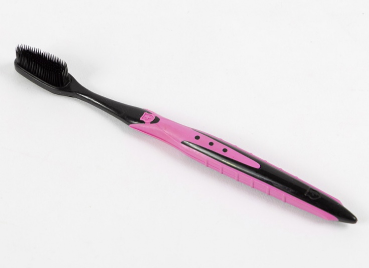 مسواک ذغالی Travel