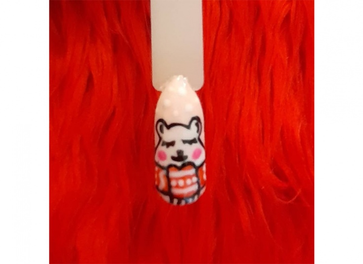 خدمات ناخن در سالن یاس