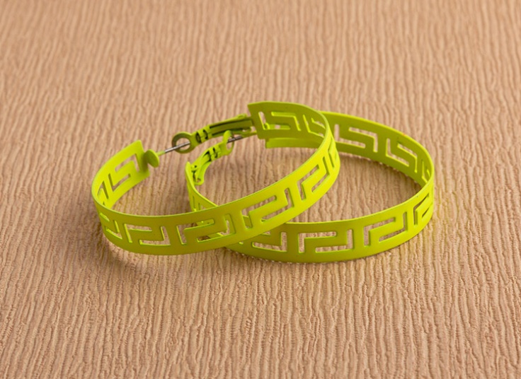 انواع گوشواره نئونی