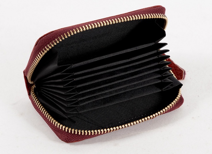 جاکارتی و کیف چرم طبیعی