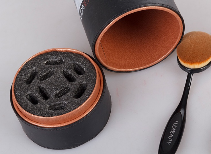 ست براش آرایشی چرمی Huda Beauty