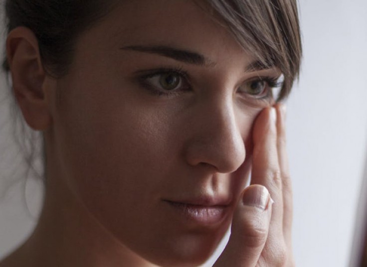 رفع چروک و خطوط و تیرگی دور چشم در مطب دکتر شکری