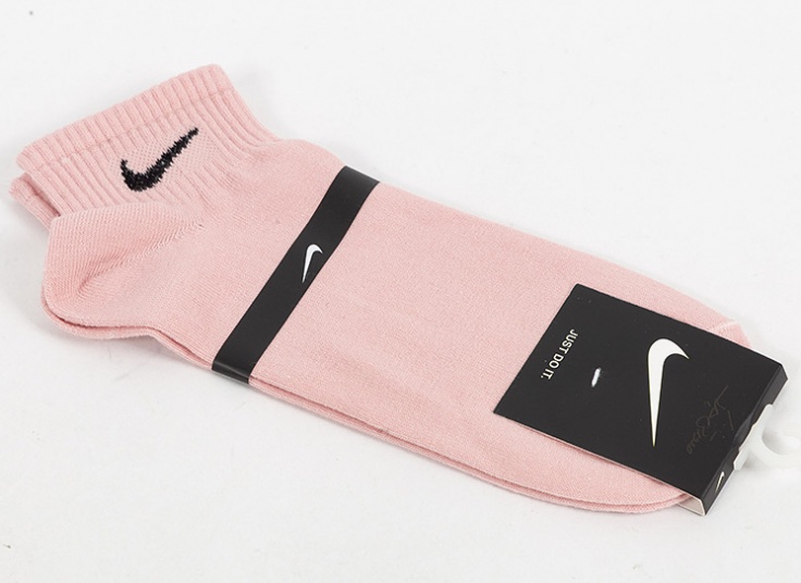 جوراب ساق کوتاه طرح Nike