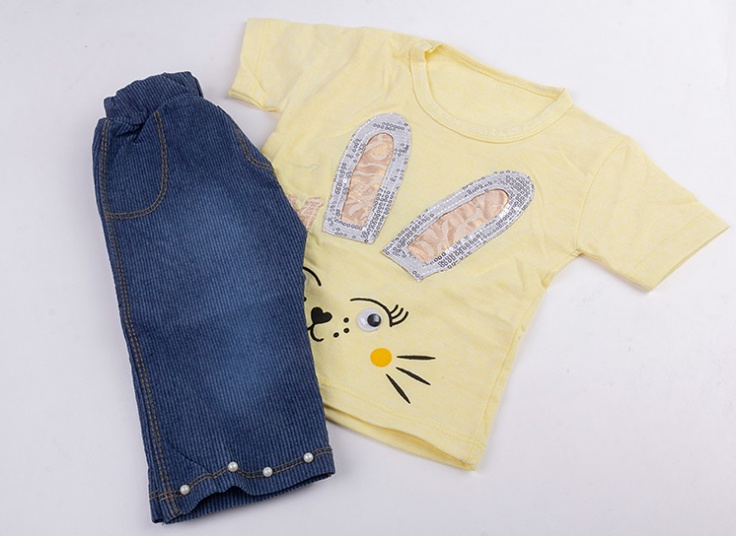 ست بلوز و شلوار برمودا بچگانه