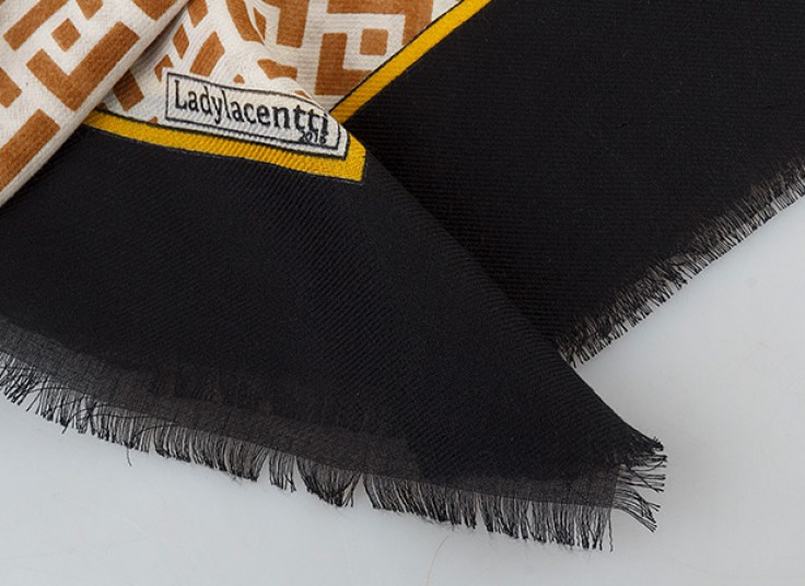 روسری پاییزه FENDI