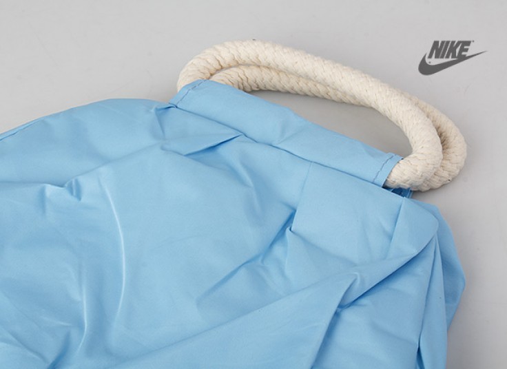 کیف ورزشی زنانه NIKE