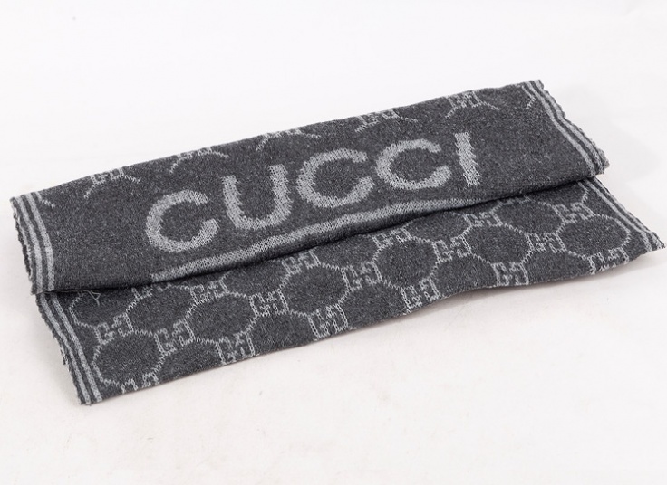 شال بافت زنانه Gucci