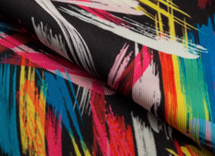 ست نیم‌تنه و شلوار ورزشی زنانه