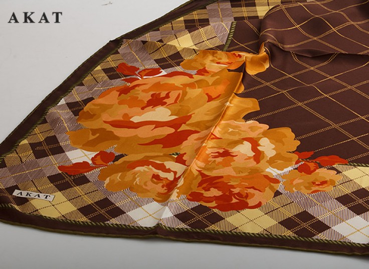 روسری ساتن AKAT