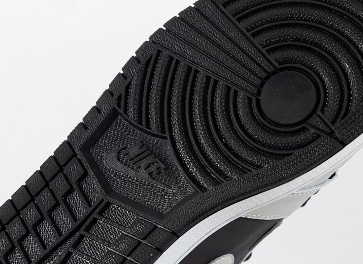 کتانی مردانه Nike air jordan1