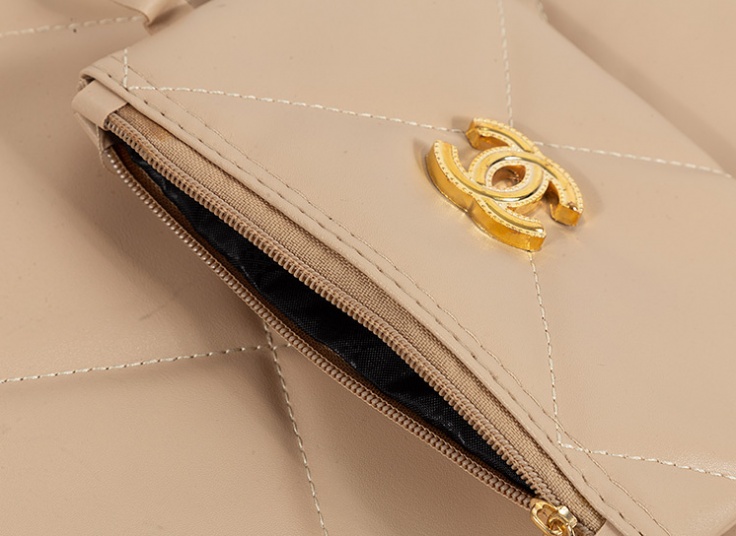 کیف دو تکه Chanel