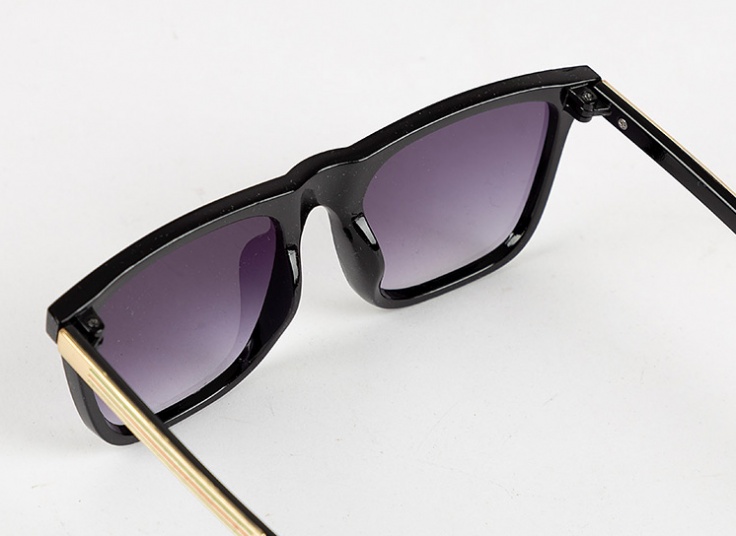 عینک آفتابی کائوچوئی Wayfarer