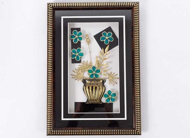 قاب دکوراتیو طرح گل