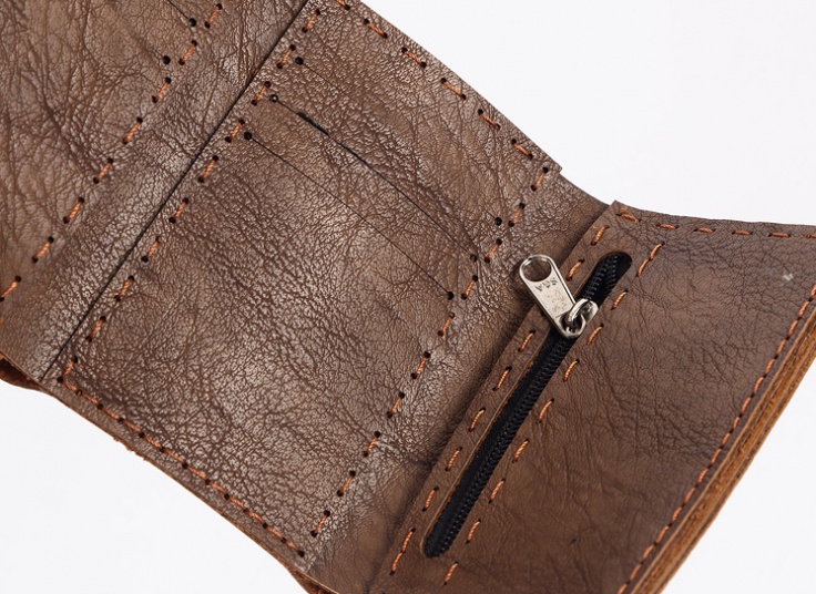 جاکارتی و کیف پول چرم طبیعی