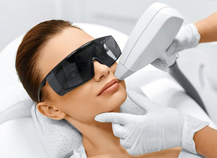 لیزر دایود در مطب دکتر حاجی عباسی