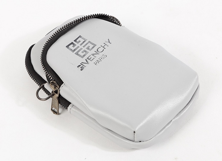 کیف کمری زنانه GIVENCHY