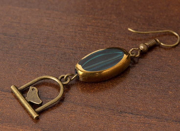 گوشواره برنزی