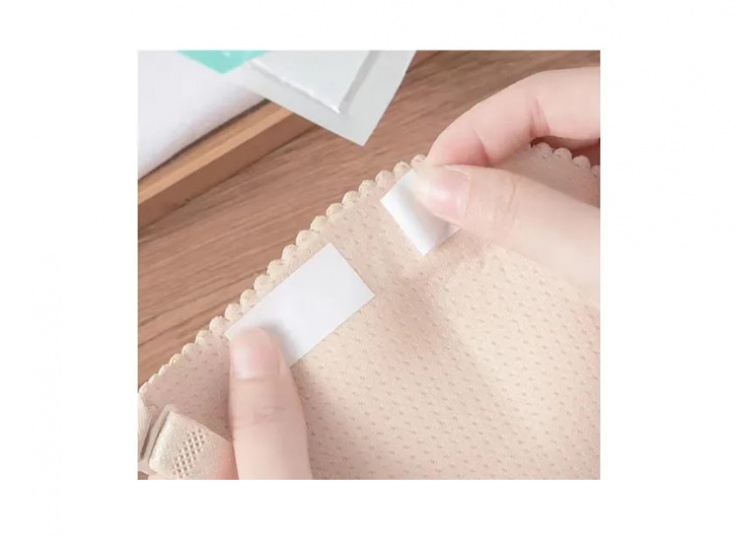 چسب نگهدارنده لباس