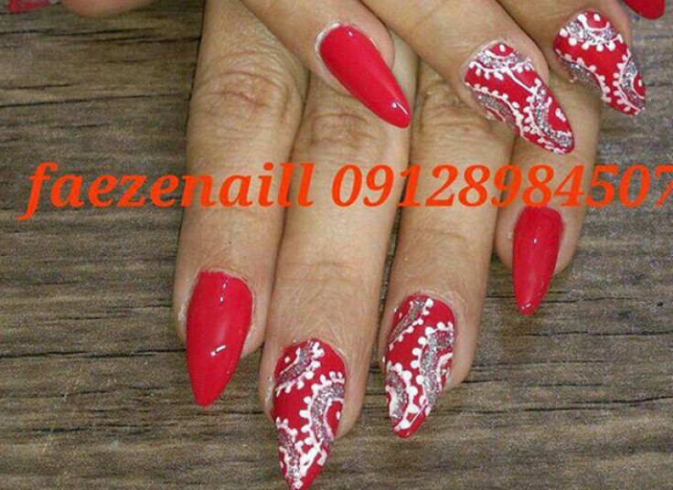 خدمات ناخن در سالن فائزه