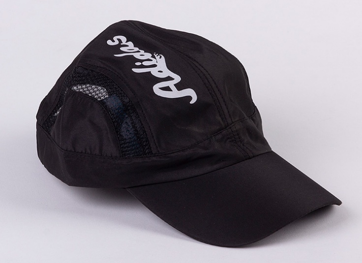 کلاه آفتابگیر adidas