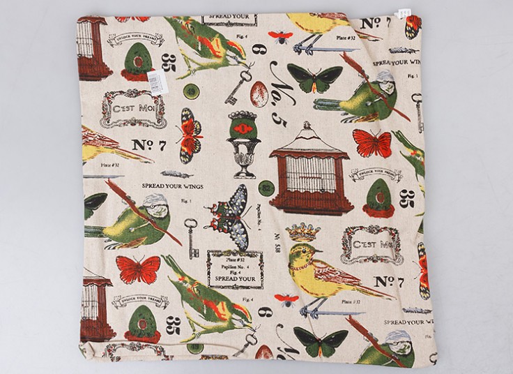 کاور کوسن طرحدار CLASSIC