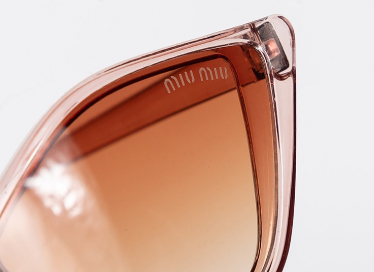 عینک زنانه miu miu