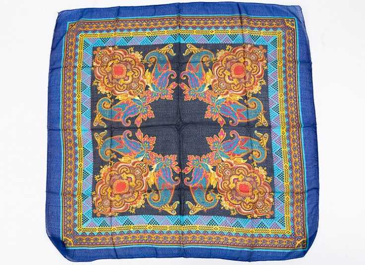 روسری سنتی حاشیه ساده