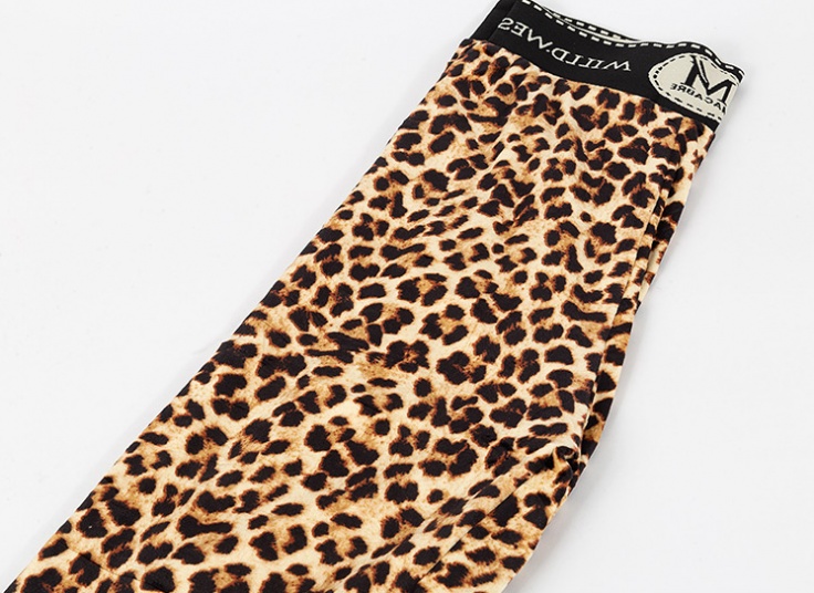 شلوار مخمل پلنگی