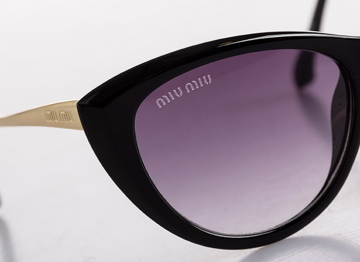 عینک آفتاب زنانه Miu Miu