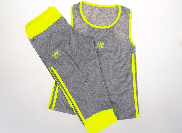 تاپ و برمودا زنانه طرح adidas