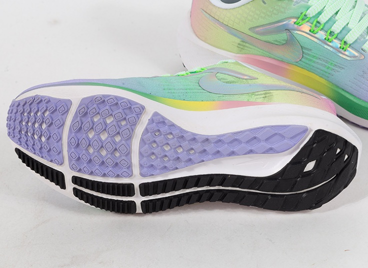 کتانی زنانه Nike air zoom Pegasus 39