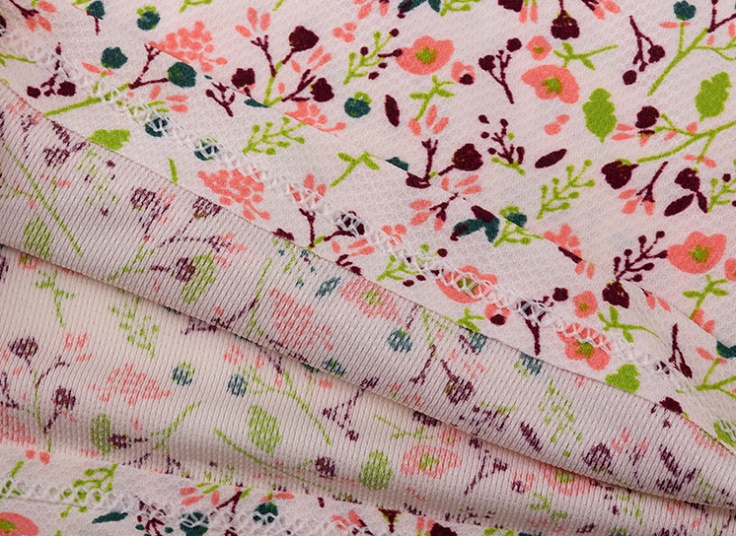 بلوز زنانه گلدار آستین سه ربع