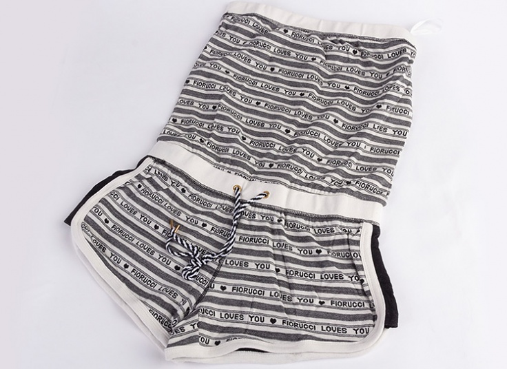 سرهمی دکلته Genuine