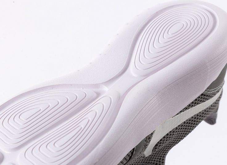 کتانی زنانه طرح Nike