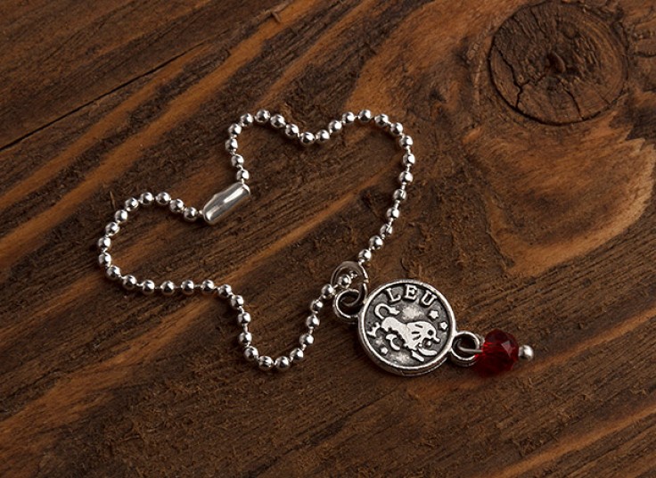 آویز ساعت ماه تولد