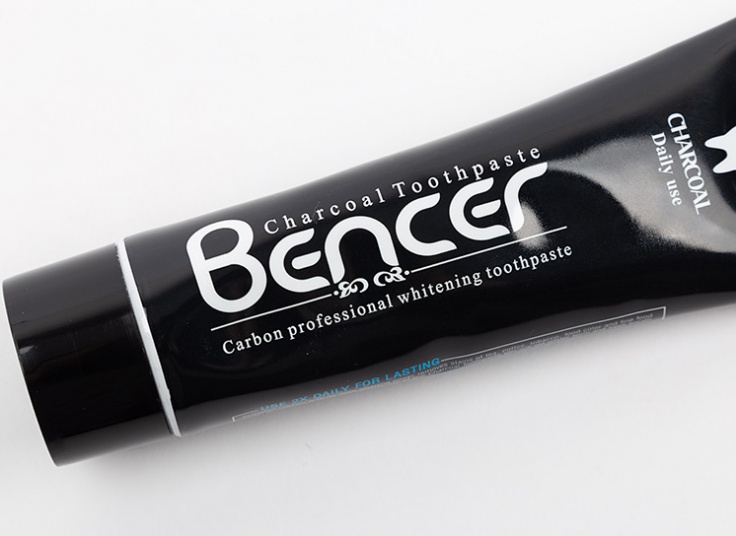 خمیردندان ذغالی Bencer