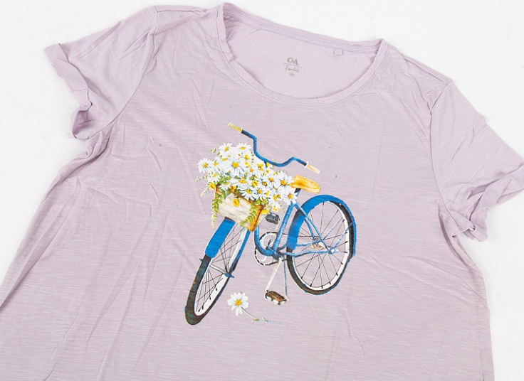 تیشرت زنانه طرحدار C & A