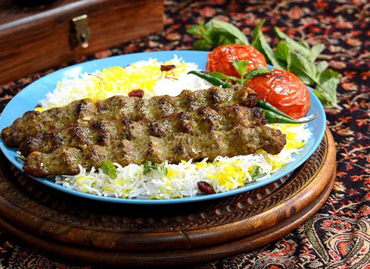 رستوران چنگال پلاس