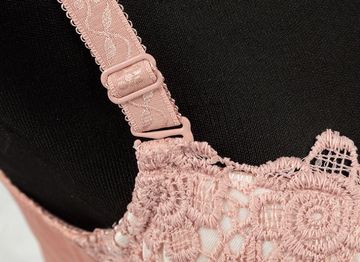 ست لباس زیر زنانه